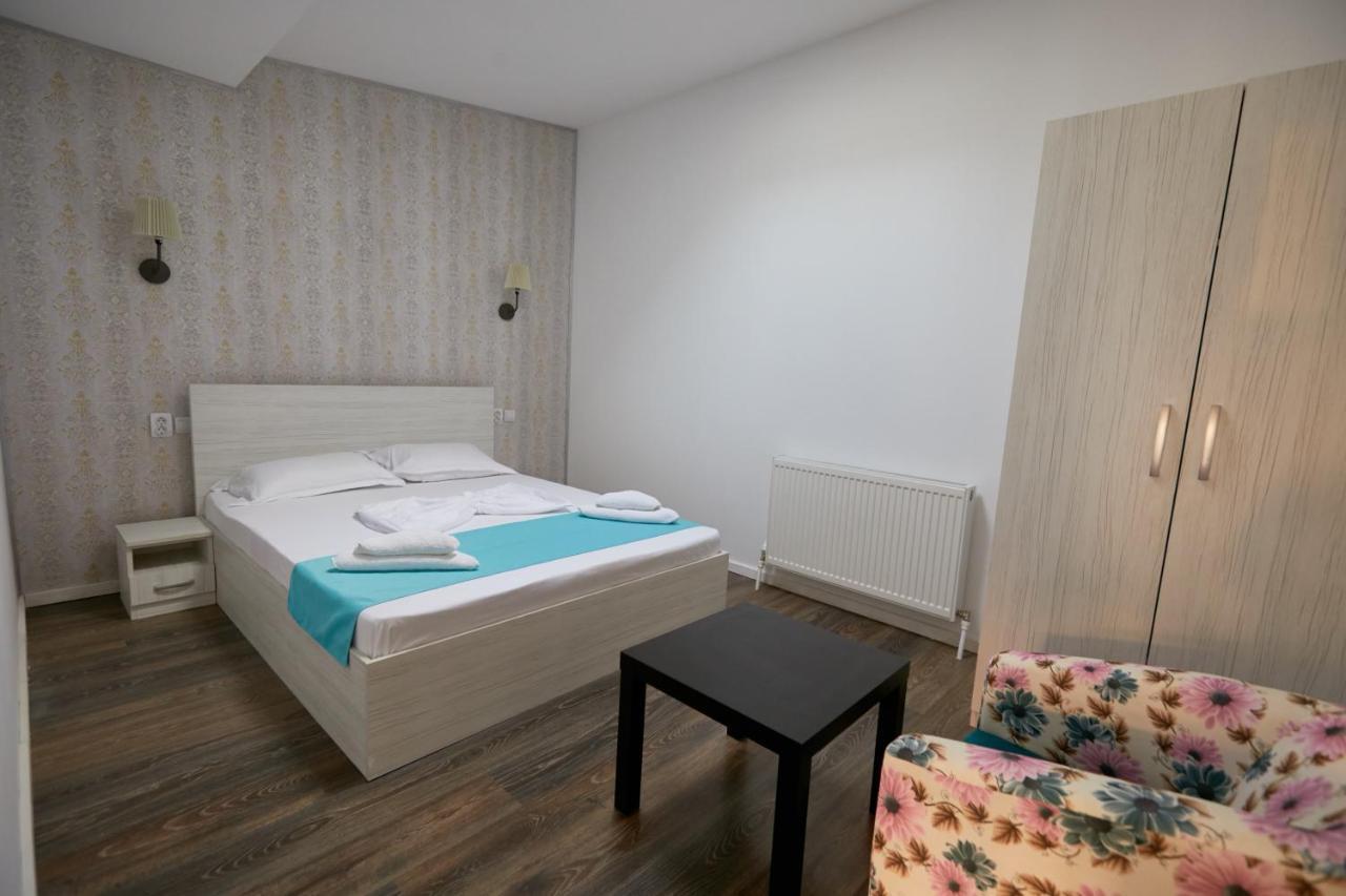 Stanford Aparthotel ブカレスト エクステリア 写真